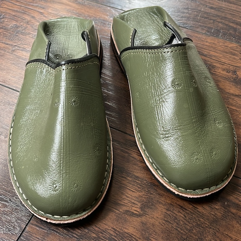 Italian leather slipper